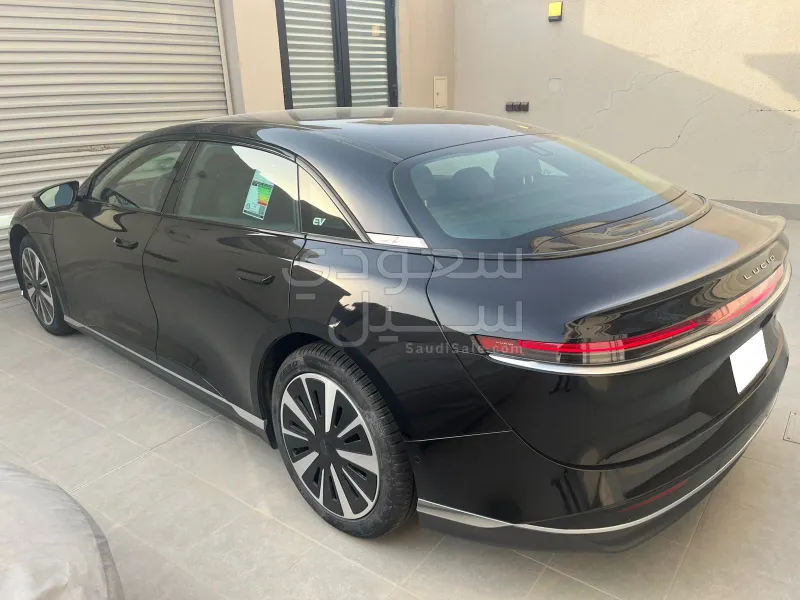 2024 لوسيد اير بيور