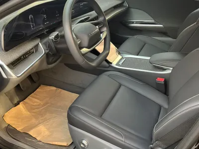 2024 لوسيد اير بيور