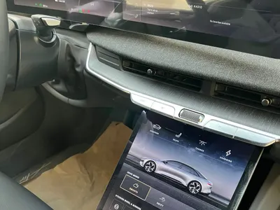 2024 لوسيد اير بيور