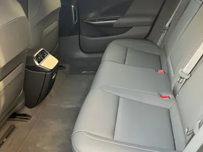 2024 لوسيد اير بيور