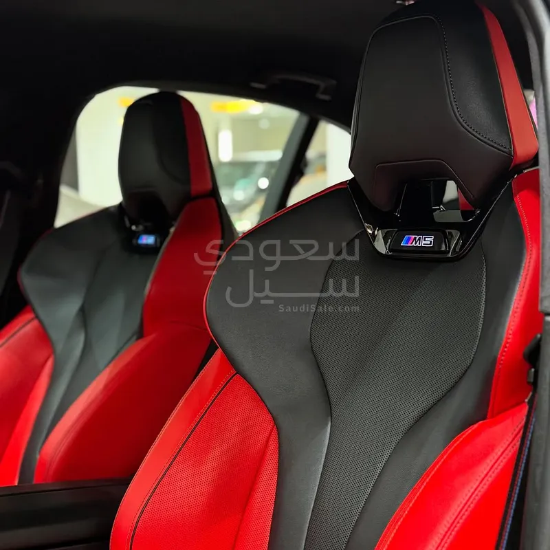 2025 بي ام دبليو الفئة ام إم 5