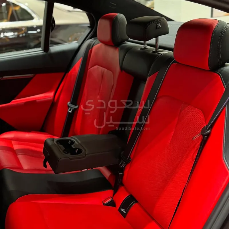 2025 بي ام دبليو الفئة ام إم 5