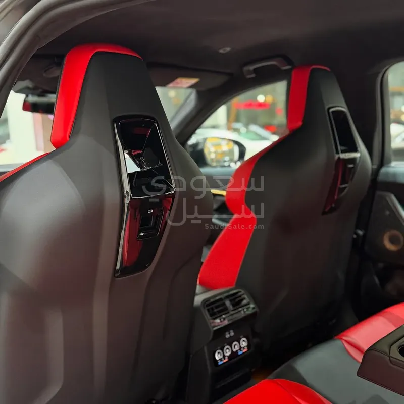 2025 بي ام دبليو الفئة ام إم 5