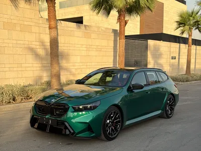 2025 بي ام دبليو الفئة ام إم 5 كومباتيشن باكج