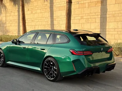 2025 بي ام دبليو الفئة ام إم 5 كومباتيشن باكج