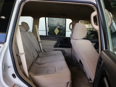 2019 تويوتا لاند كروزر جي اكس ار