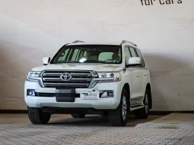 2019 تويوتا لاند كروزر جي اكس ار