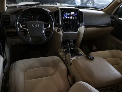 2019 تويوتا لاند كروزر جي اكس ار