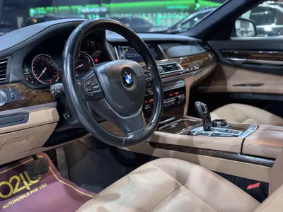 2014 بي ام دبليو الفئة السابعة 730 إل أي