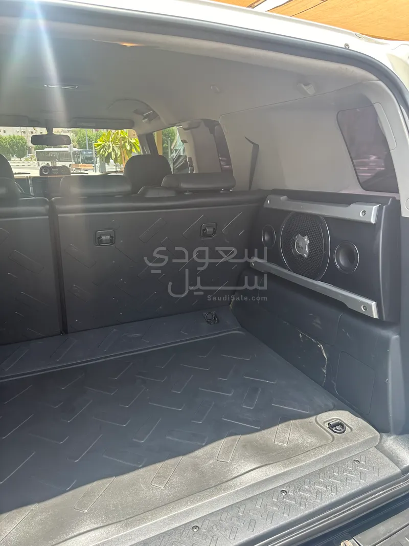 2015 تويوتا اف جي كروزر 2