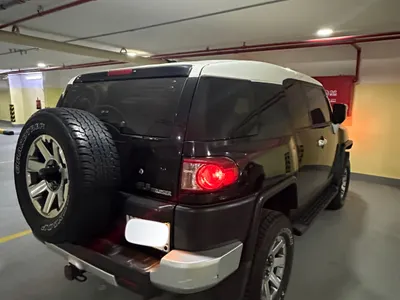 2015 تويوتا اف جي كروزر 2