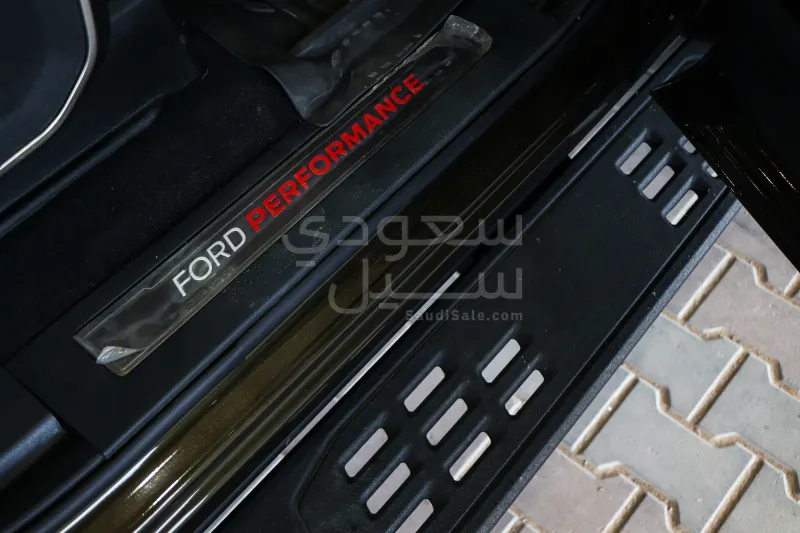 2025 فورد اف 150 رابتور