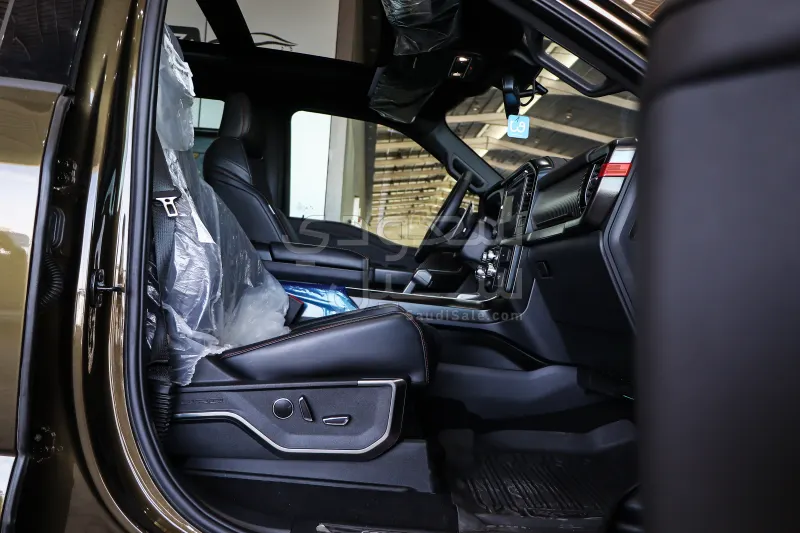 2025 فورد اف 150 رابتور