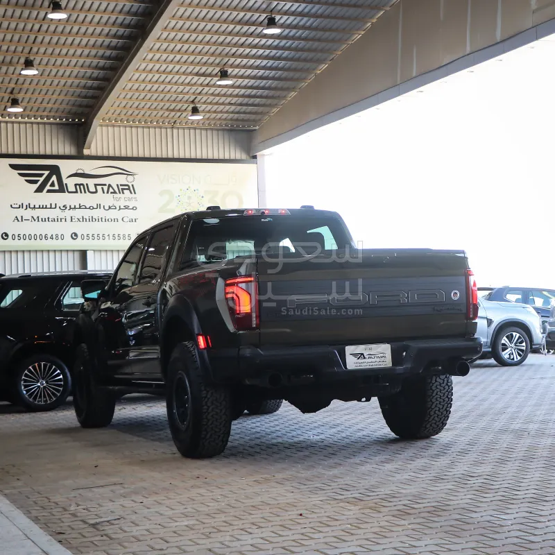 2025 فورد اف 150 رابتور