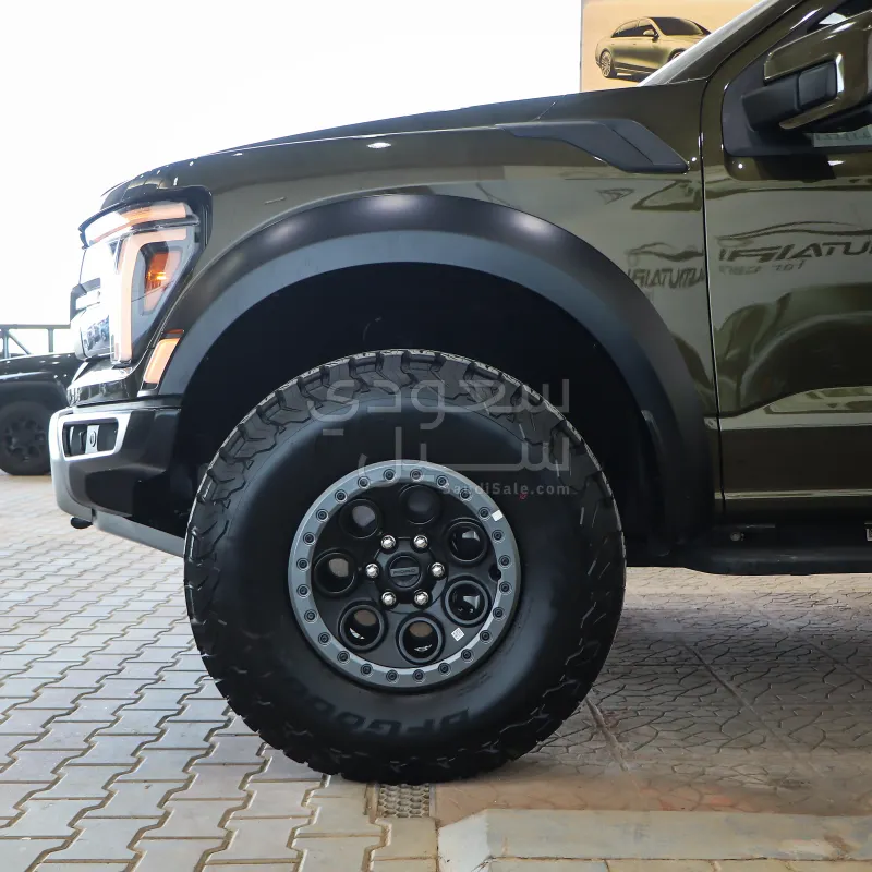 2025 فورد اف 150 رابتور