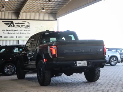 2025 فورد اف 150 رابتور