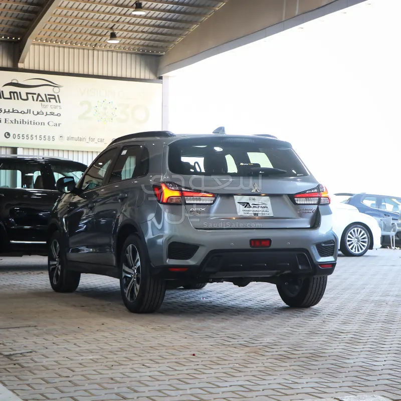 2024 متسوبيشي اي اس اكس