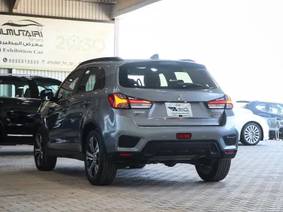 2024 متسوبيشي اي اس اكس