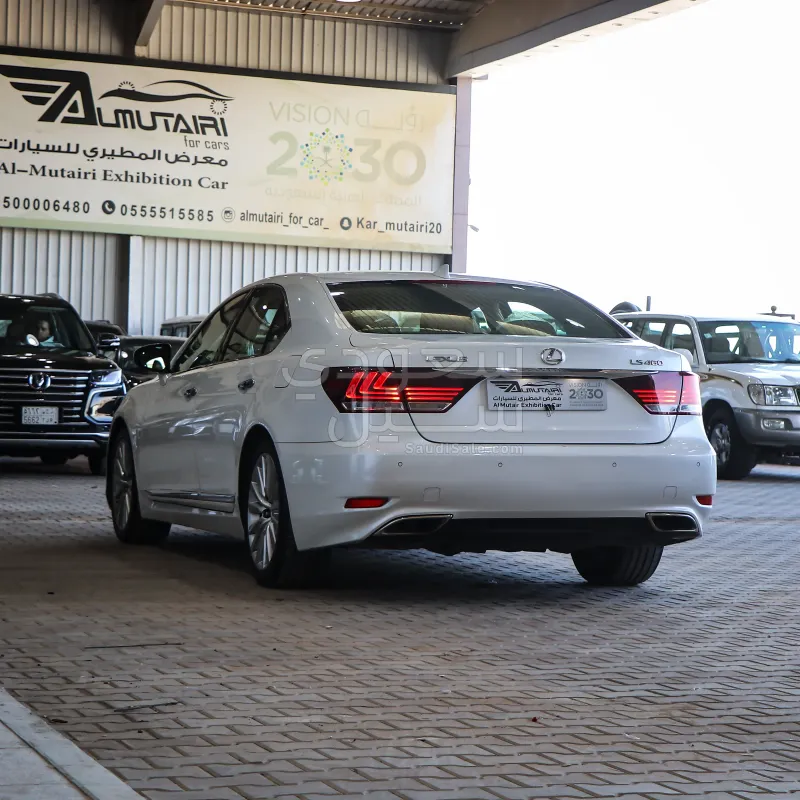 2014 لكزس إل إس 460