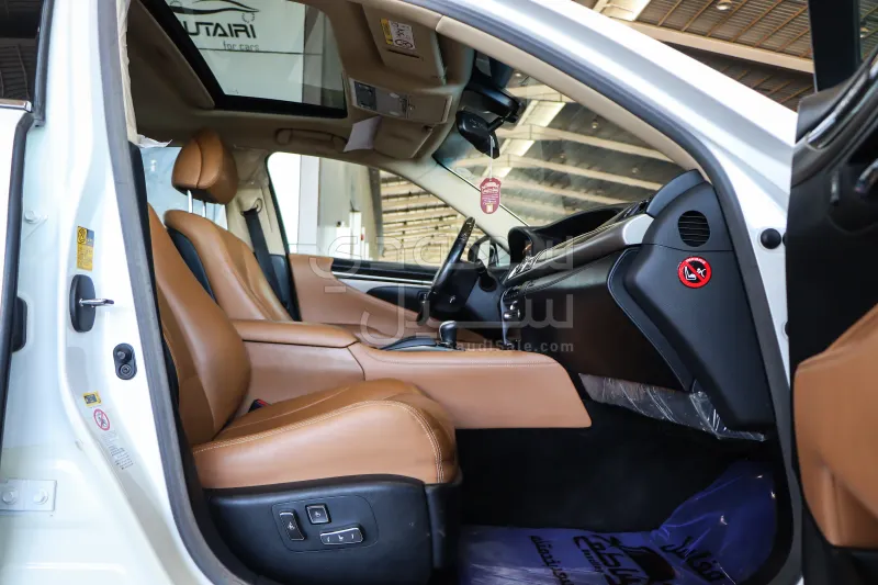 2014 لكزس إل إس 460