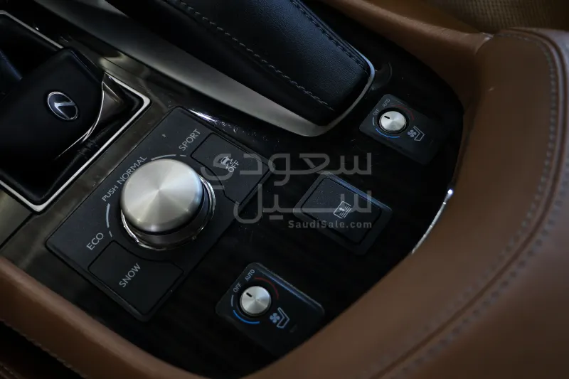 2014 لكزس إل إس 460