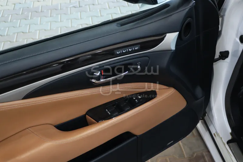 2014 لكزس إل إس 460