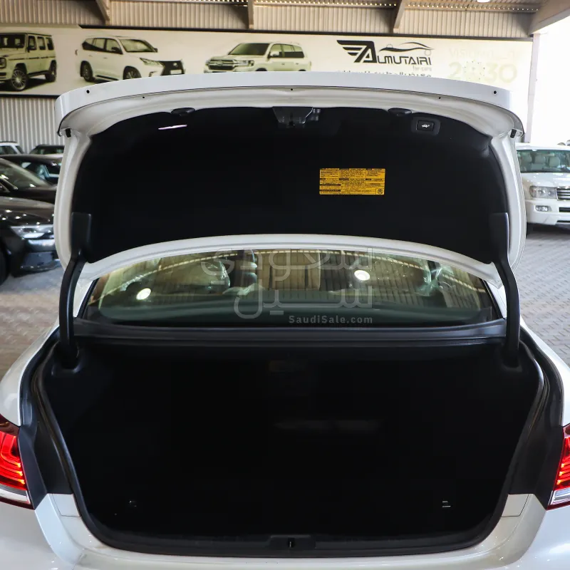 2014 لكزس إل إس 460