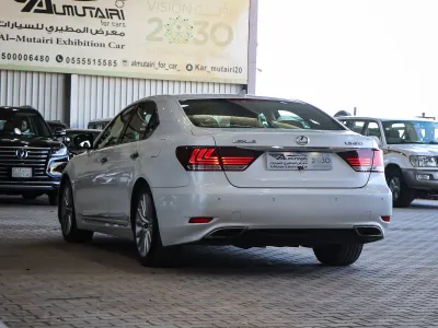 2014 لكزس إل إس 460