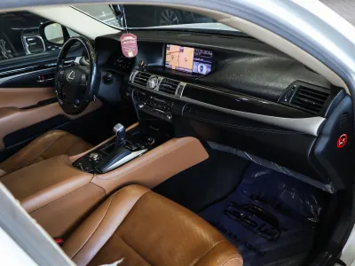 2014 لكزس إل إس 460