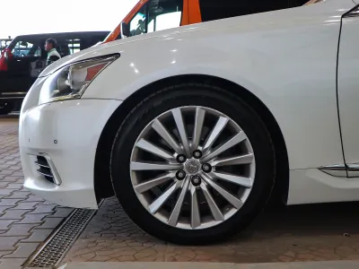 2014 لكزس إل إس 460