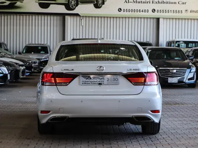 2014 لكزس إل إس 460