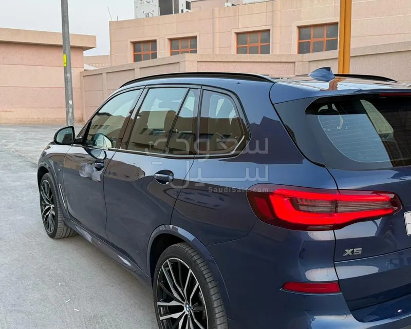 2021 بي ام دبليو الفئة اكس 5 إم50 أي