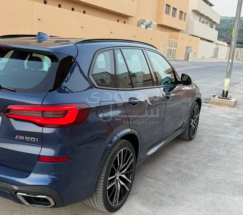 2021 بي ام دبليو الفئة اكس 5 إم50 أي