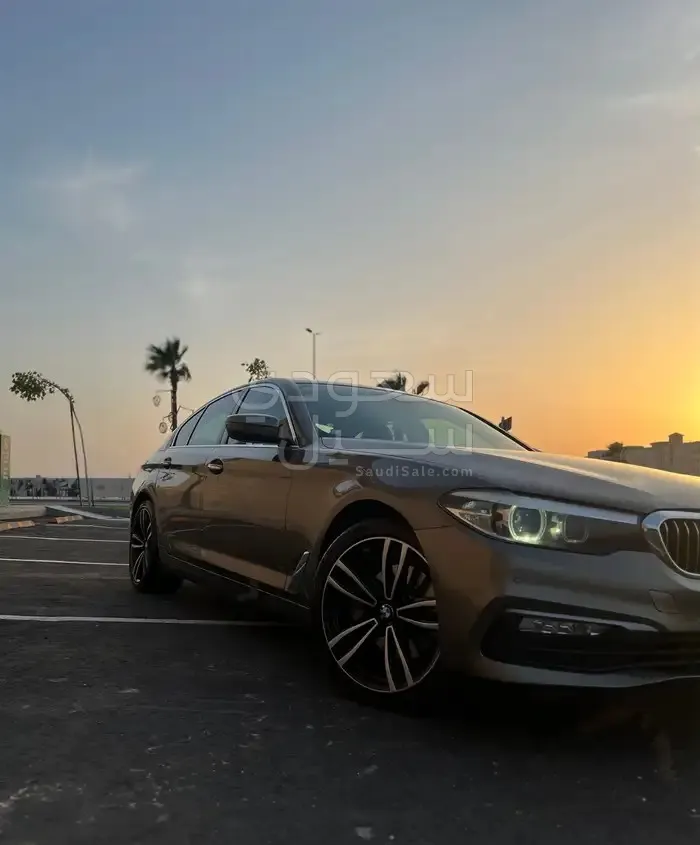 2019 بي ام دبليو الفئة الخامسة 520 أي