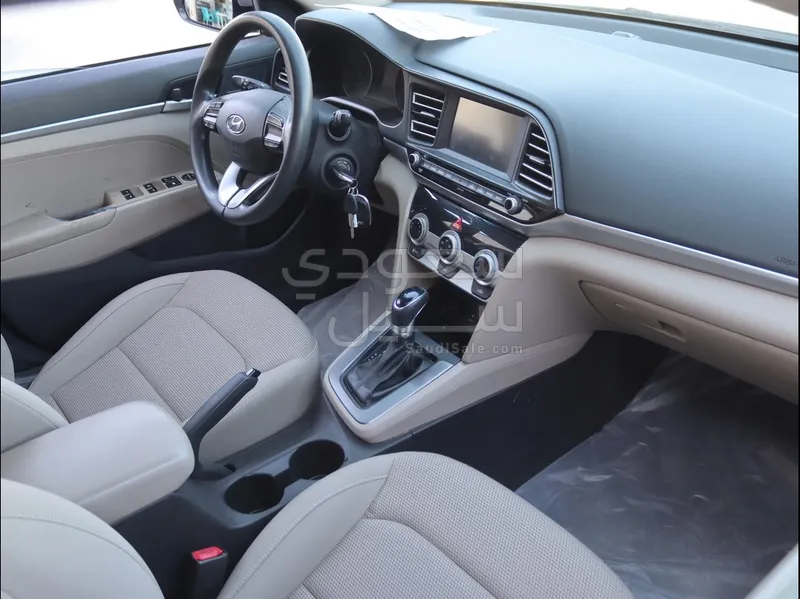 2020 هيونداي النترا