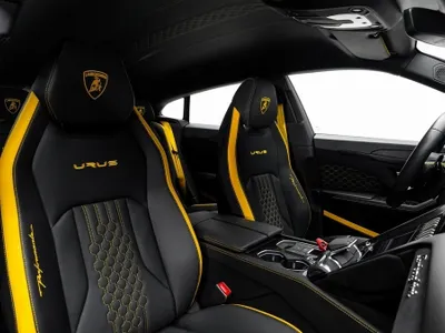 2023 لمبرجيني اوروس بيرفورمانتي