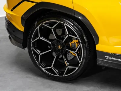 2023 لمبرجيني اوروس بيرفورمانتي