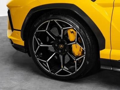 2023 لمبرجيني اوروس بيرفورمانتي