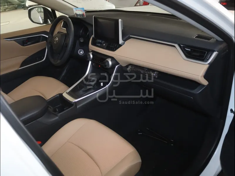 2025 تويوتا راف 4