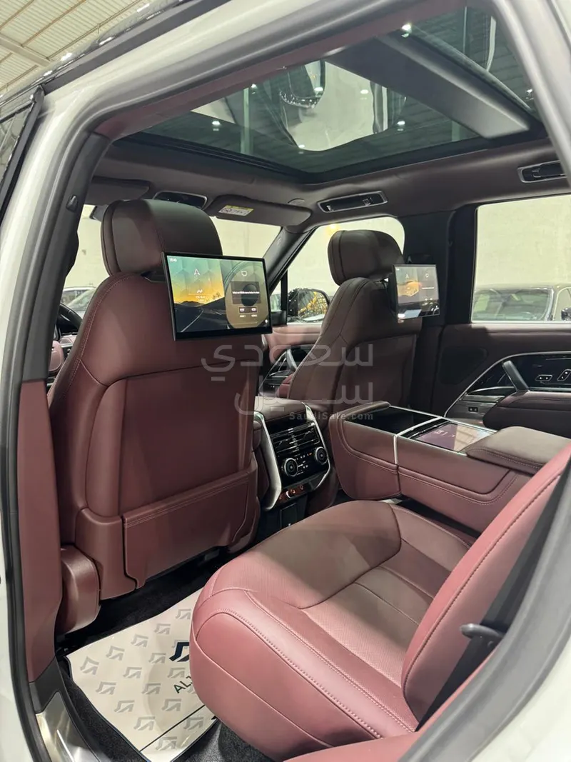 2023 لاند روفر رينج روفر اوتوبيوغرافي