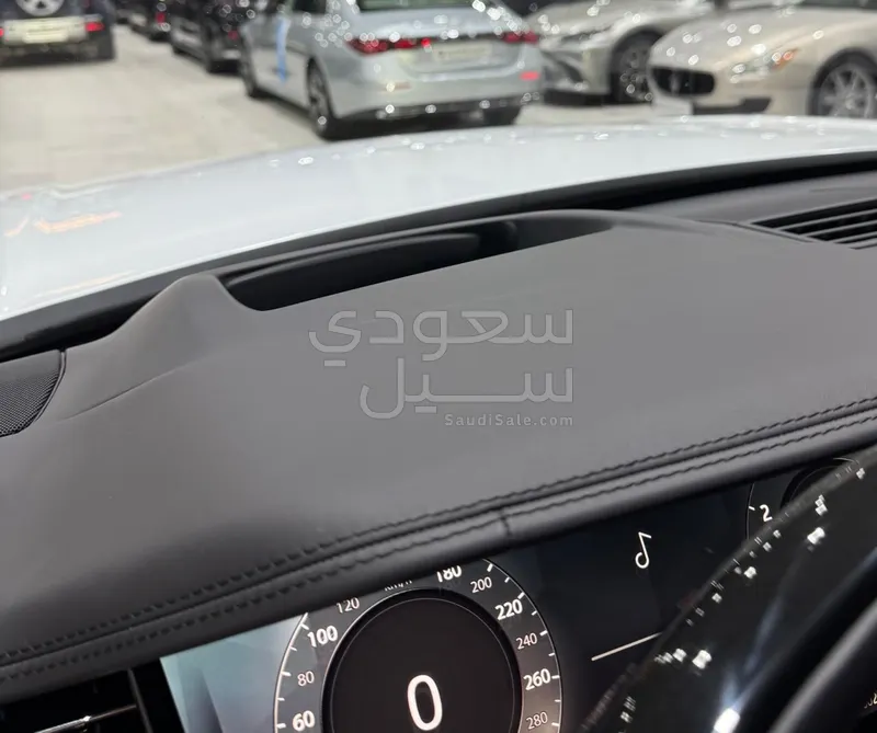 2023 لاند روفر رينج روفر اوتوبيوغرافي