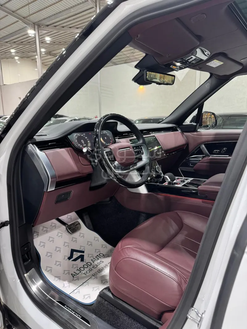 2023 لاند روفر رينج روفر اوتوبيوغرافي