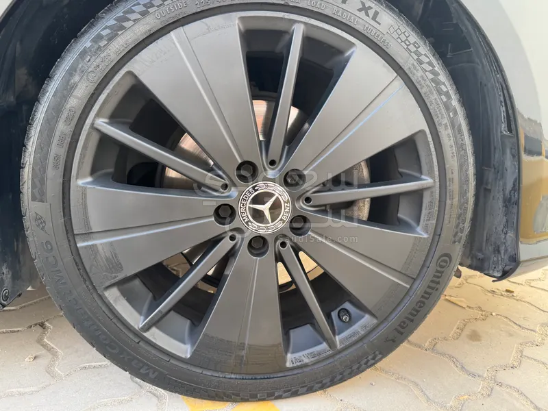 2019 مرسيدس - بنز سي إل إي 200