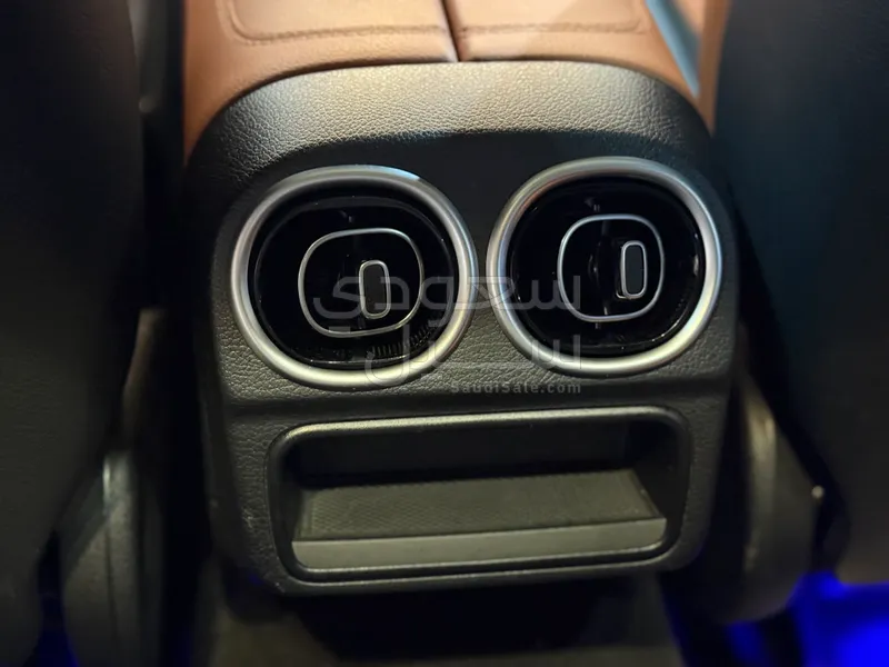 2022 مرسيدس - بنز سي 200