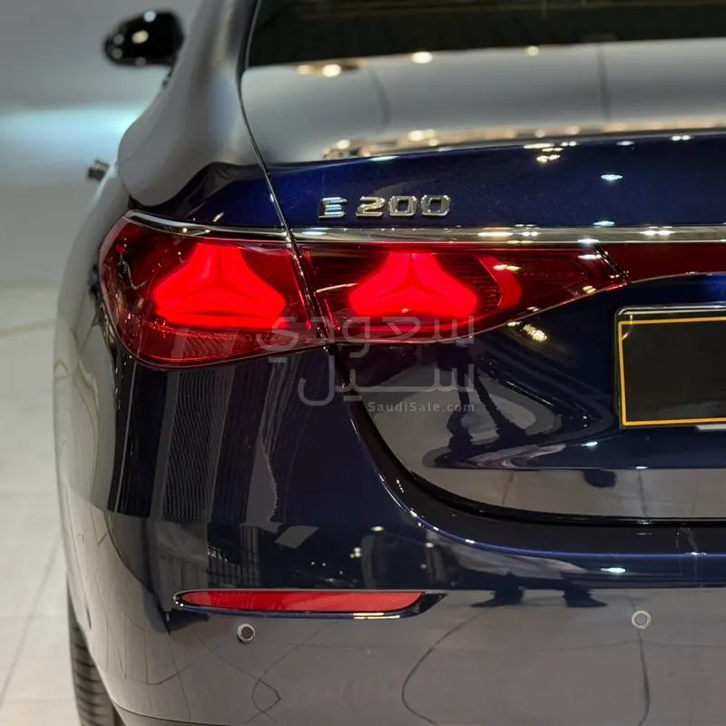 2024 مرسيدس - بنز إي 200