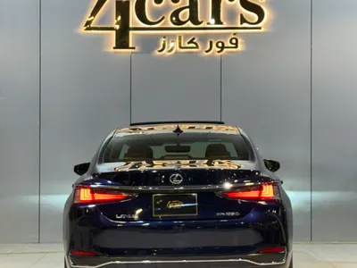 2023 لكزس إي إس 250