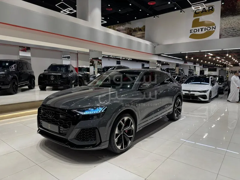 2023 Audi RS Q8