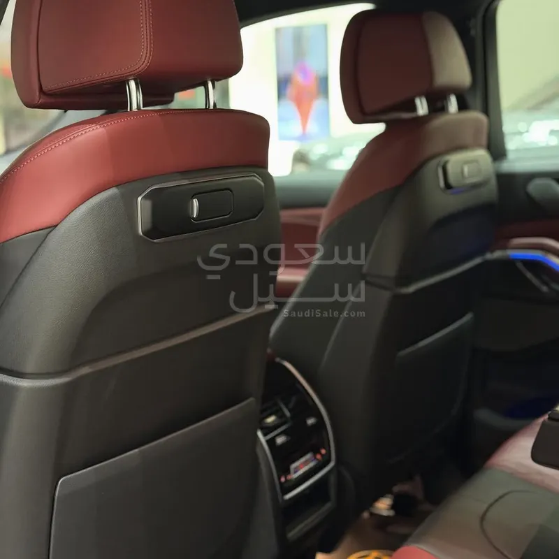 2024 بي ام دبليو الفئة اكس 6