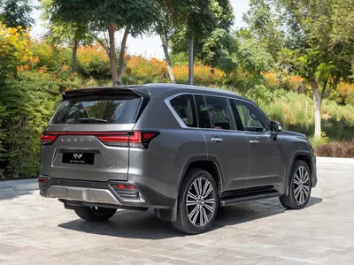 2023 لكزس إل إكس 600