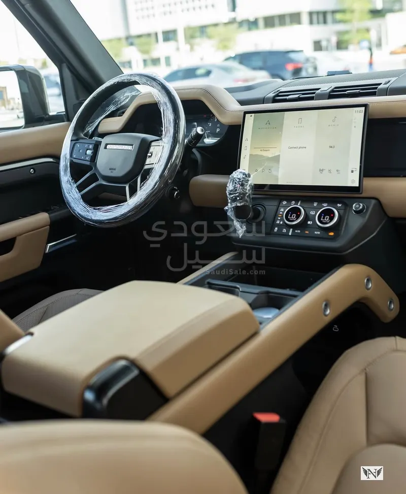 2026 لاند روفر ديفيندر 110